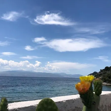 Nyaraló House By The Sea At Skaloma, Loutraki Vuliagménisz-tó