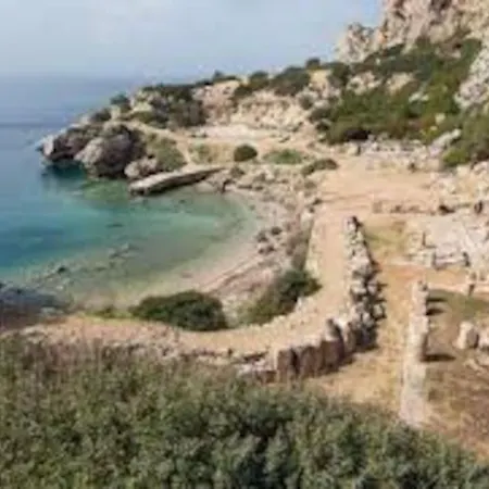 House By The Sea At Skaloma, Loutraki