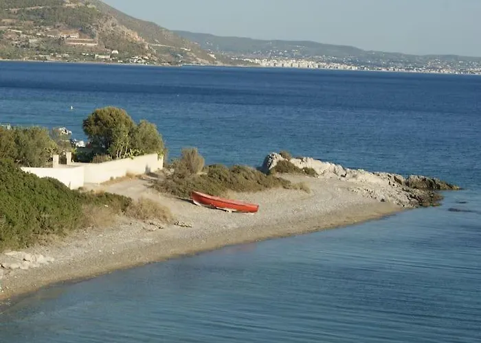 度假居 House By The Sea At Skaloma, Loutraki