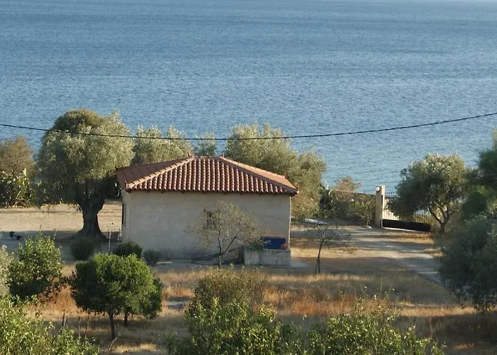 House By The Sea At Skaloma, Loutraki 度假居