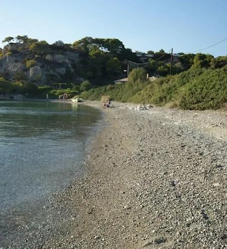 House By The Sea At Skaloma, Loutraki 度假居