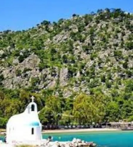 House By The Sea At Skaloma, Loutraki 度假居 *