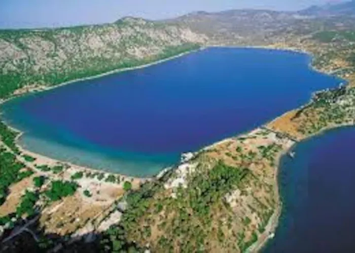 度假居 House By The Sea At Skaloma, Loutraki