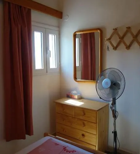 House By The Sea At Skaloma, Loutraki *